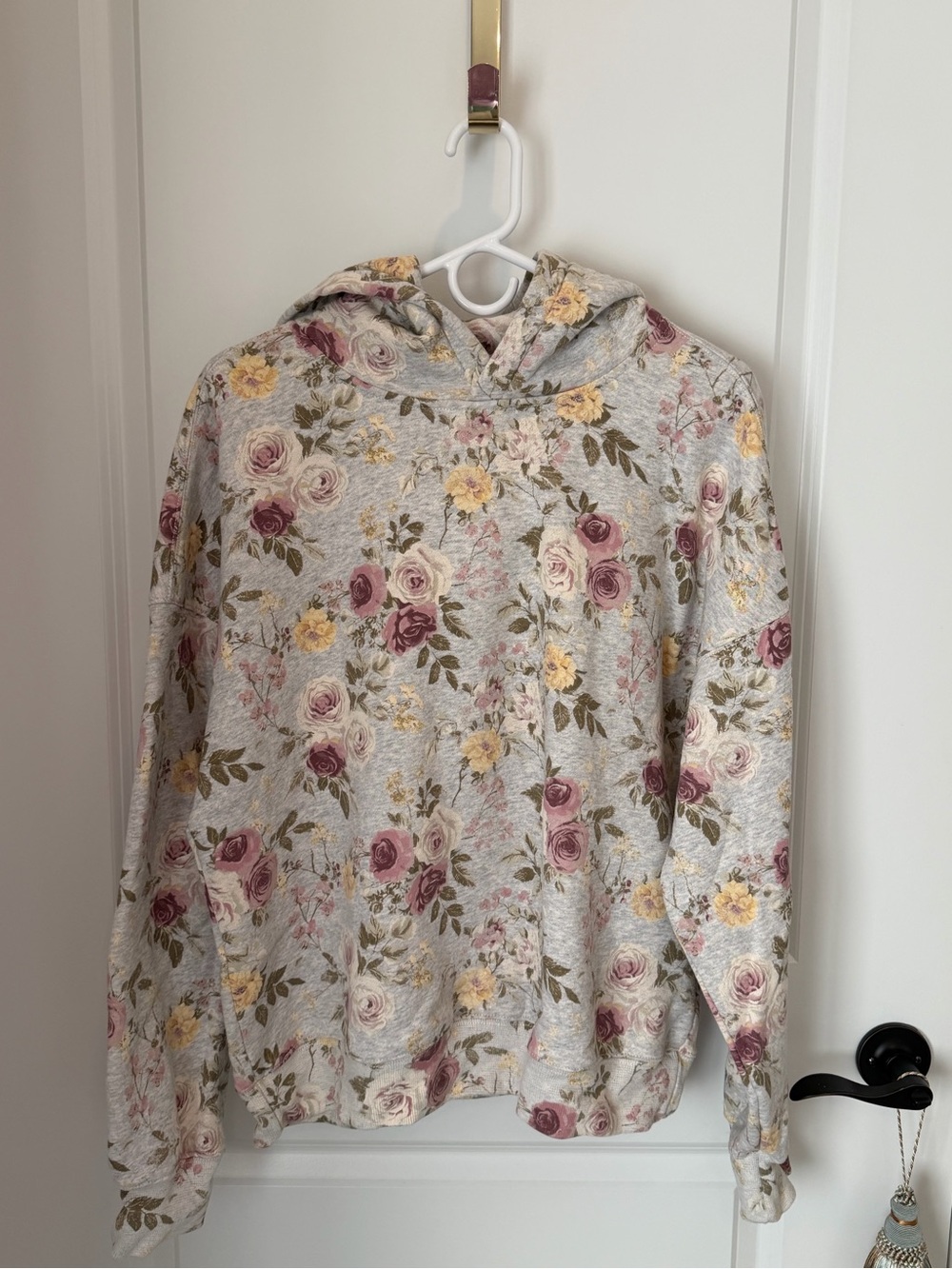 Abercrombie & Fitch • Women’s Sunday Floral Hooded Sweatshirt